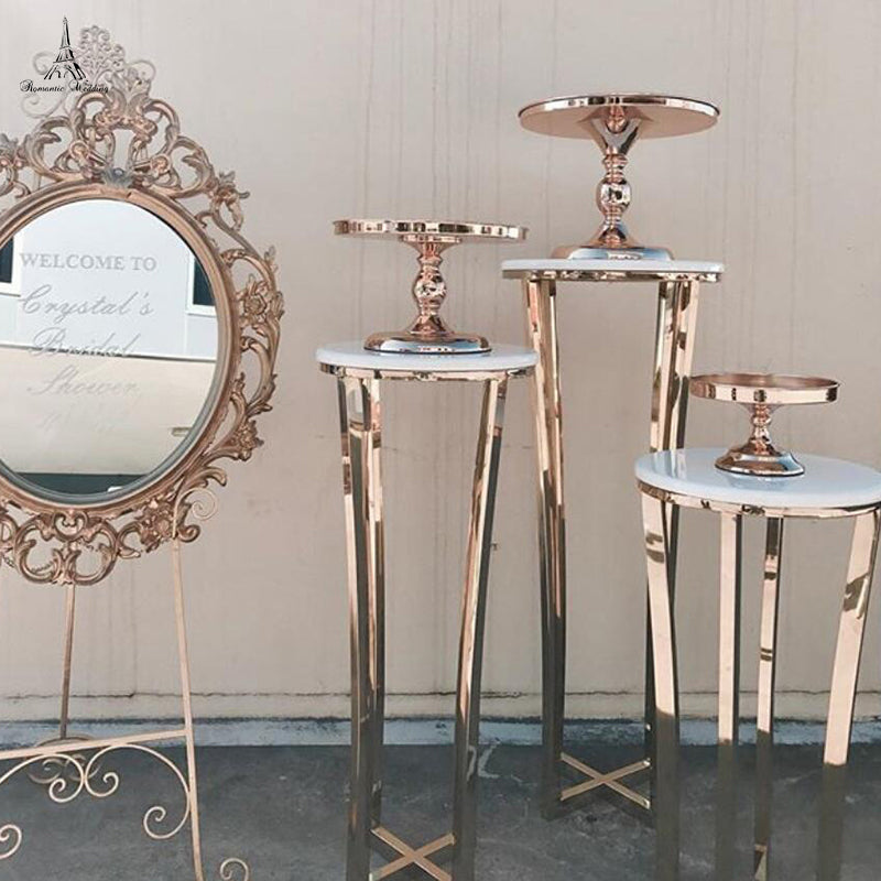 Best Romantic Gold And White Cake stand pillar table For Wedding Decoration In Stainless Steel And MDF