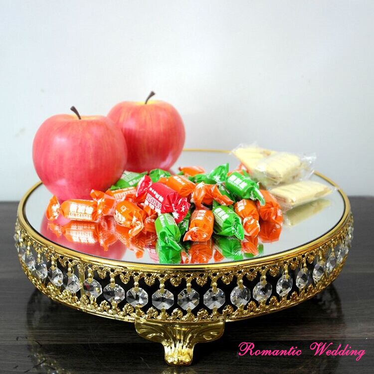 Romantic Wedding Crystal Bead Cup Cake Stand Gold / Silver Metal Cake Racks for Wedding Party Event Usage